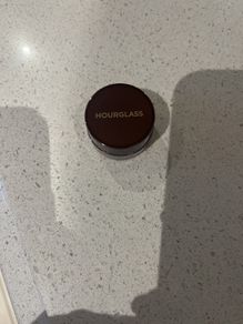 Hourglass Eye shadow