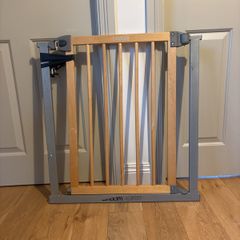 wooden stairgate