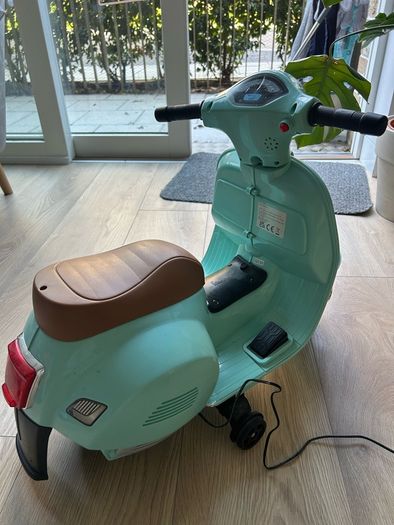 motorised vespa