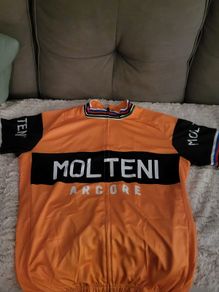 Retro cycling jersey