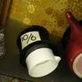 Porcelain collectable tea pot Image 3