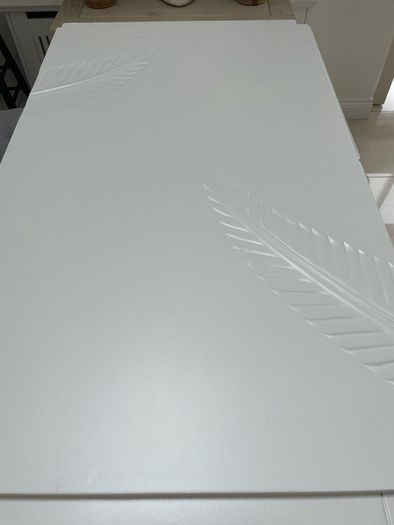 Leaf design Chest of Drawers