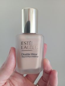 Foundation Double Wear by Estee Lauder