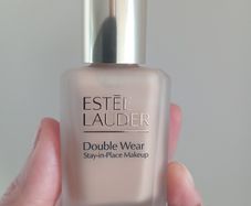 Foundation Double Wear by Estee Lauder