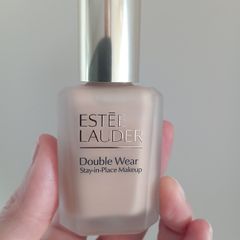 Foundation Double Wear by Estee Lauder