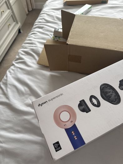 Dyson supersonic hairdryer