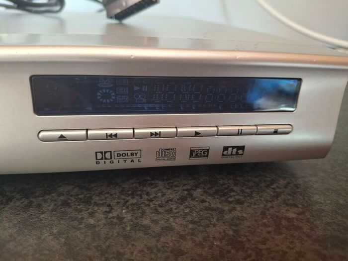 Maxim DVD player