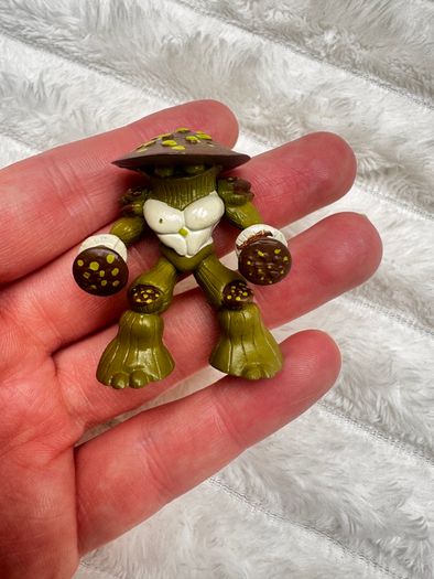 Gormiti Forest People Barbatus The Lord Of The Forests and Sporius the Terrible 2nd Series approx. 6 and 4 cm.  Please see photos