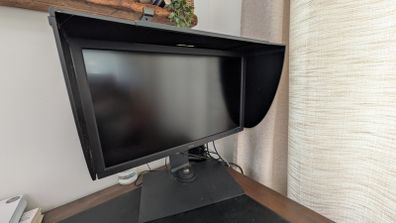 BenQ SW271C Professional Photography Monitor + X-Rite i1Display Pro Calibrator