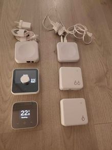 Hive smart heating system 2 zones thermostats