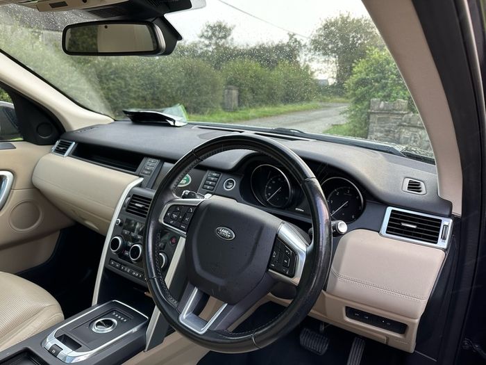 2017 Land Rover Discovery Sport HSE 7 Seater