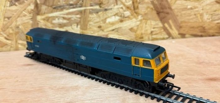 Hornby class 47 locomotive