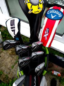 Set of Taylormade Golf Clubs