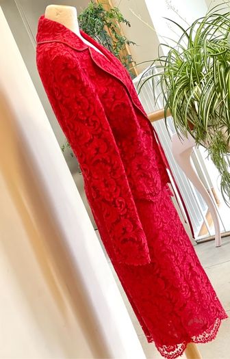 Louise Kennedy occasion red suit
