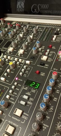 Allen and Heath GS3000 Mixing desk no offers