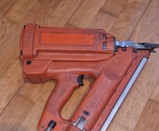 paslode im350 nail gun