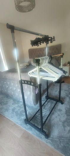 Double clothes rail