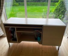 Free desk