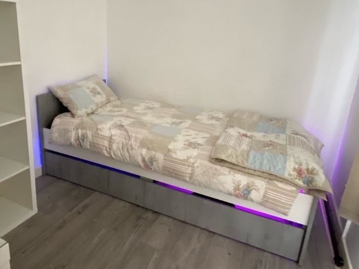 single bed