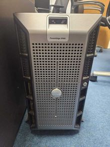 Dell PowerEdge 2900 tower server
