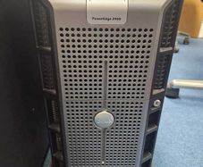 Dell PowerEdge 2900 tower server