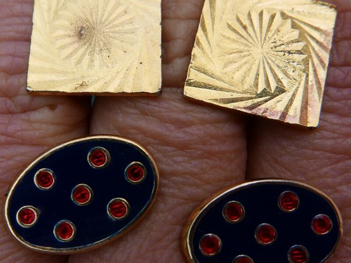 Vintage two pairs of Cufflinks
