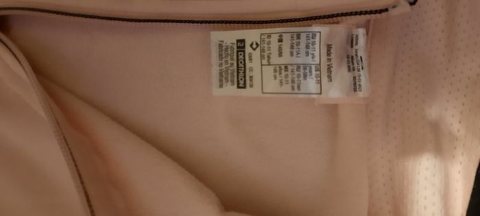 Hoodies and sweatshirts