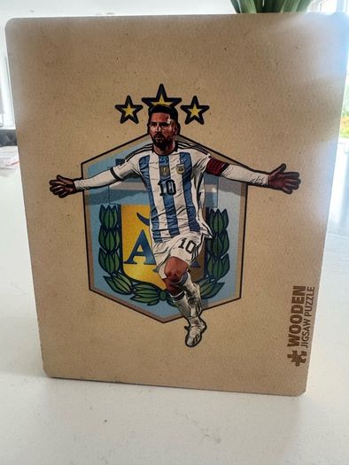 Messi Football jigsaw puzzle wooden (free shipping)