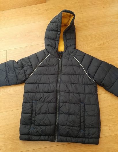 Fatface boys jacket age 6 - 7 years.RRP 46