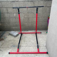 dip / pull up bar