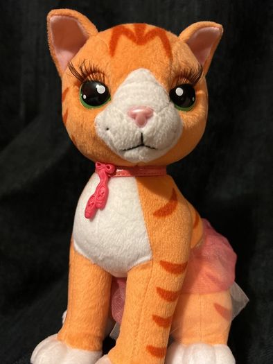 cat  Mattel Barbie