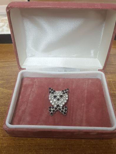 Vintage Brooch