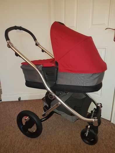 Britax Affinity Travel System 3 in 1 + Extras