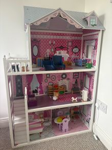 Dolls house & furniture