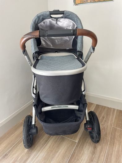 Uppababy Vista