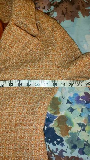 Wallis tweed style blazer size 8 Postage included