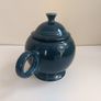 Iconic Deco-Inspired Fiesta Ware Teapot in the "Evergreen" Colourway in Excellent Condition Image 4