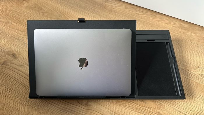 Lap desk