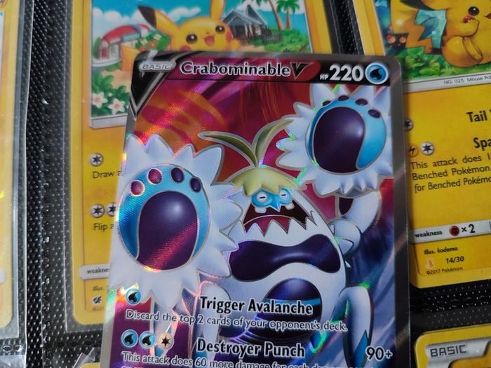 Crabominable V ! Ultra Rare ! from Fusion Strike Set ! 2021 ! Pokemon Card !