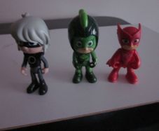Disney PJ Masks Action Figures X3 Luna Girl 3",Super Moon Gecko 3" and