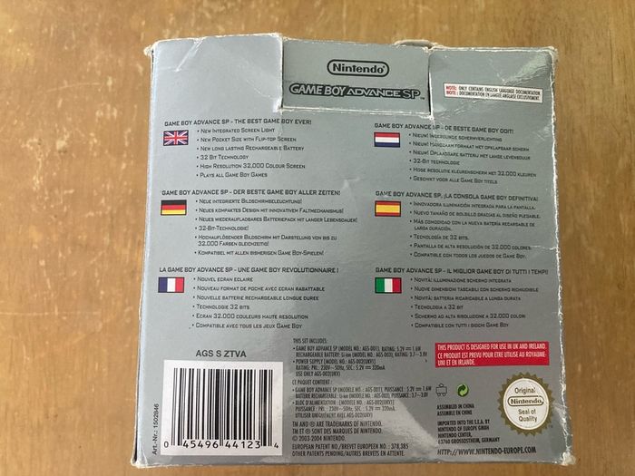 Nintendo Gameboy Advance SP - boxed