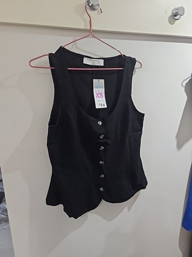 2 blouses and a waist coat size s