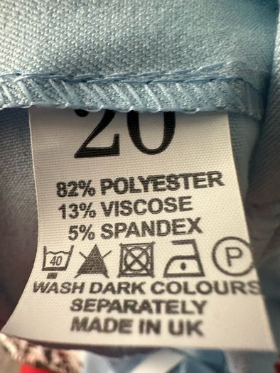 BNWT Ladies Trousers UK 20