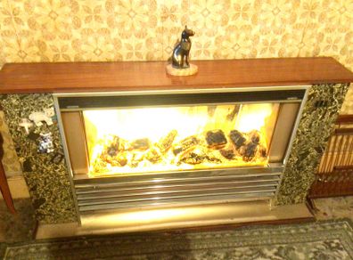 Vintage Belling electric heater in wooden frame