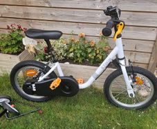 Btwin 14 inch kids bike