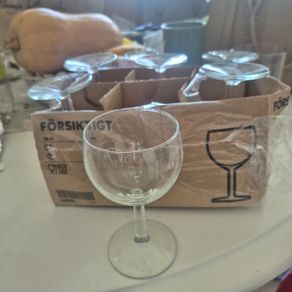 Wedding wine glasses