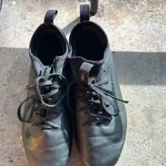 soccer boots.Studs slightly scraped perfect for soccer games