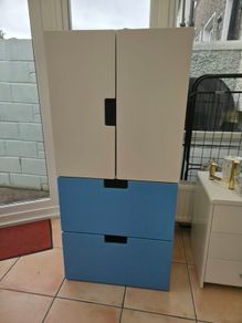 kids wardrobe