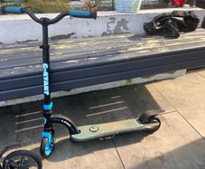 Electric scooter