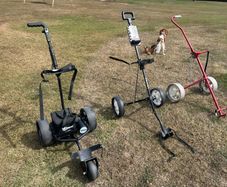 Electric golf trolley